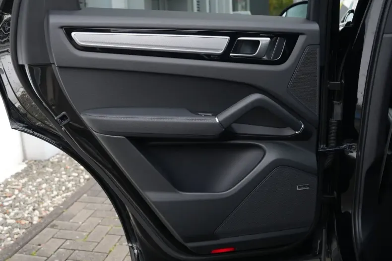 Porsche Cayenne din 2022 cu 80.000 km - oferta POR152302 - foto 42