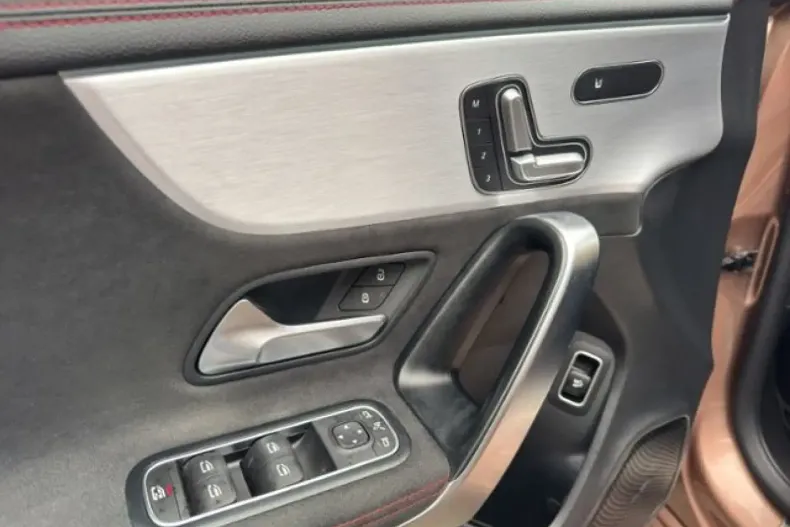 Mercedes-Benz CLA 200 Shooting Brake din 2021 cu 78.000 km - oferta MER152306 - foto 16