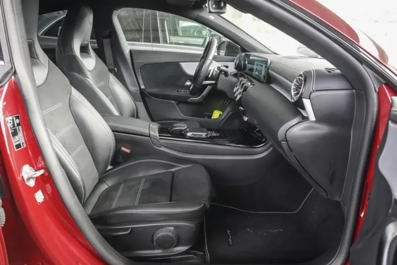 Mercedes-Benz CLA 250 din 2021 cu 75.810 km - oferta MER152307 - foto 7