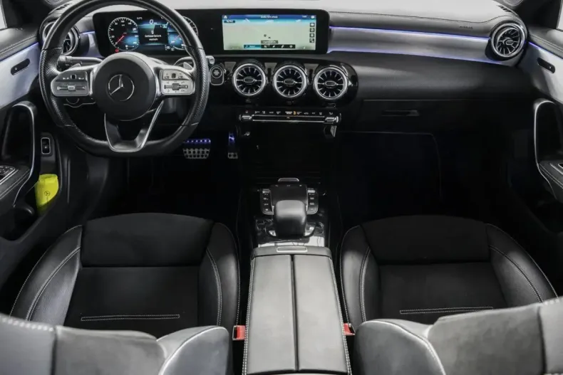 Mercedes-Benz CLA 250 din 2021 cu 75.810 km - oferta MER152307 - foto 13