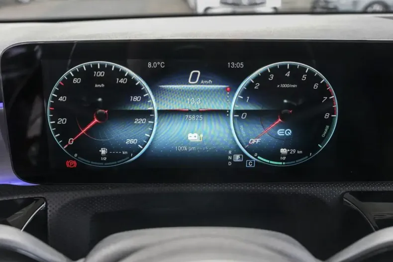 Mercedes-Benz CLA 250 din 2021 cu 75.810 km - oferta MER152307 - foto 14