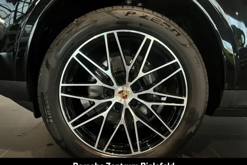 Porsche Cayenne din 2023 cu 38.388 km - oferta POR152308 - foto 11