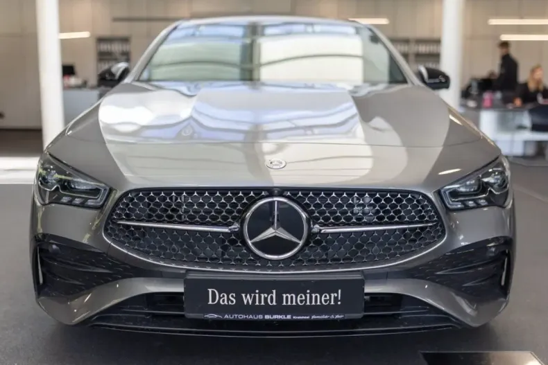 Mercedes-Benz CLA 250 din 2023 cu 35.650 km - oferta MER152312 - foto 2