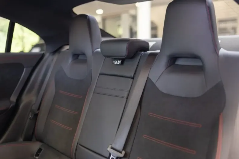 Mercedes-Benz CLA 250 din 2023 cu 35.650 km - oferta MER152312 - foto 26