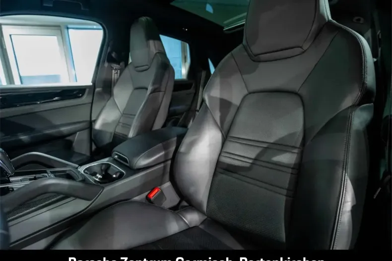 Porsche Cayenne din 2020 cu 67.891 km - oferta POR152316 - foto 8