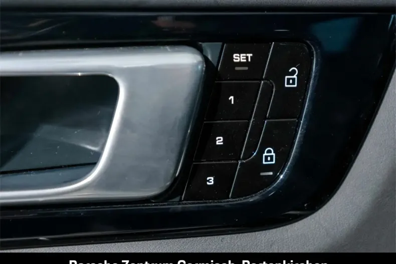 Porsche Cayenne din 2020 cu 67.891 km - oferta POR152316 - foto 24