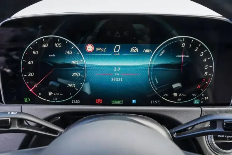 Mercedes-Benz E 400 din 2024 cu 39.400 km - oferta MER152317 - foto 11