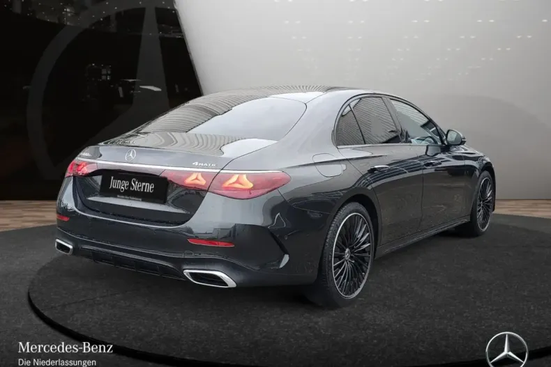 Mercedes-Benz E 400 din 2024 cu 14.980 km - oferta MER152318 - foto 8