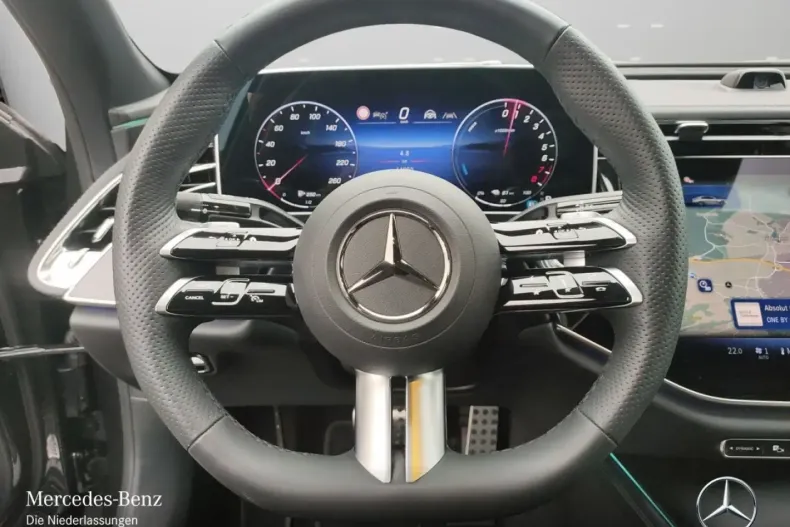 Mercedes-Benz E 400 din 2024 cu 14.980 km - oferta MER152318 - foto 14