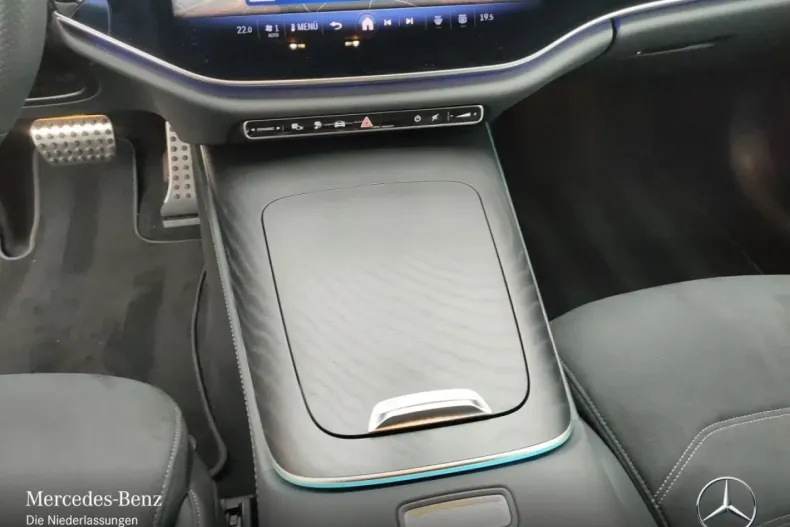 Mercedes-Benz E 400 din 2024 cu 14.980 km - oferta MER152318 - foto 15