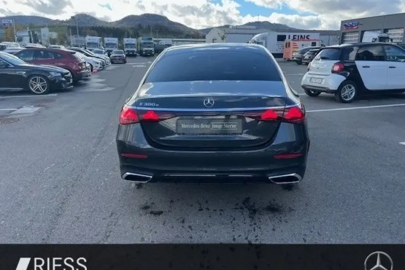 Mercedes-Benz E 300 din 2024 cu 66.451 km - oferta MER152321 - foto 5