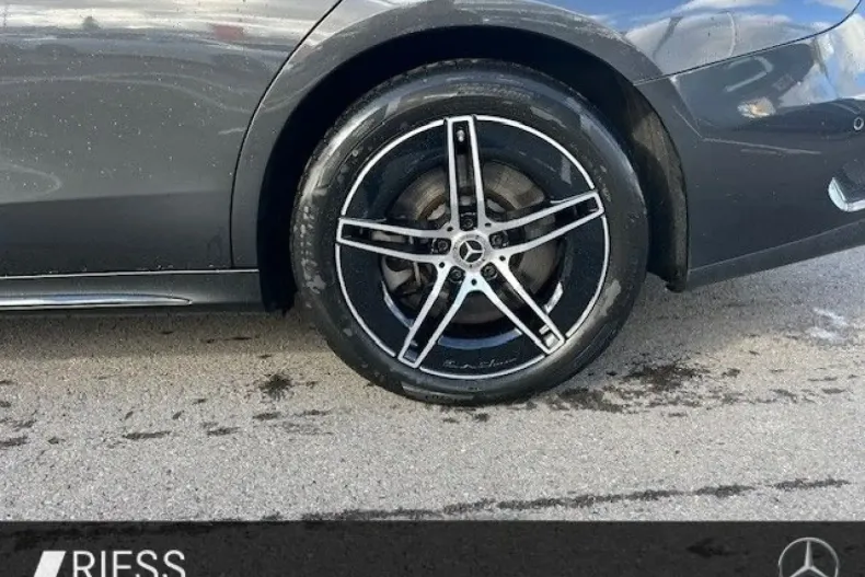 Mercedes-Benz E 300 din 2024 cu 66.451 km - oferta MER152321 - foto 9