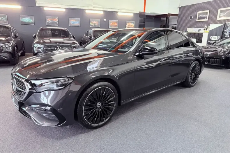 Mercedes-Benz E 300 din 2024 cu 4.000 km - oferta MER152322 - foto 2