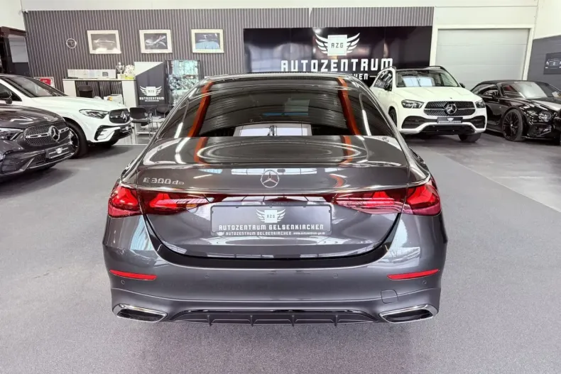 Mercedes-Benz E 300 din 2024 cu 4.000 km - oferta MER152322 - foto 10