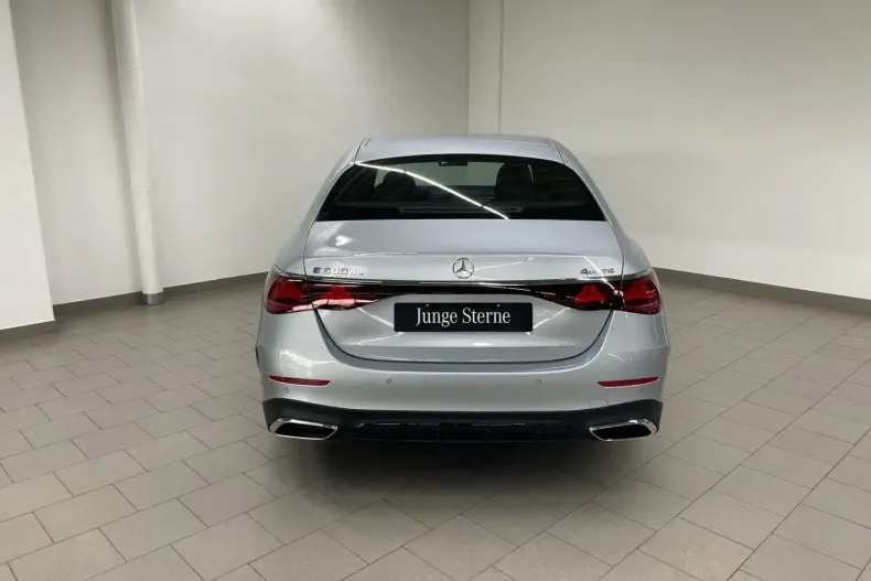 Mercedes-Benz E 300 din 2025 cu 9.733 km - oferta MER152323 - foto 13