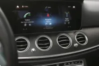 Mercedes-Benz E 300 din 2022 cu 76.200 km - oferta MER152324 - foto 16