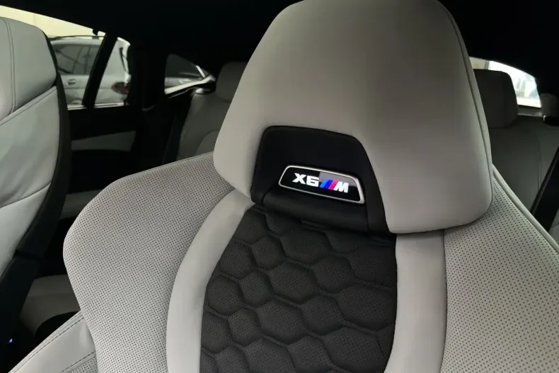 BMW X6 M din 2025 cu 11.088 km - oferta BMW152328 - foto 17