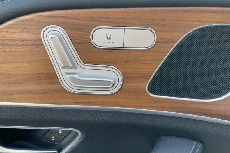 Mercedes-Benz GLE 350 din 2022 cu 41.394 km - oferta MER152329 - foto 19