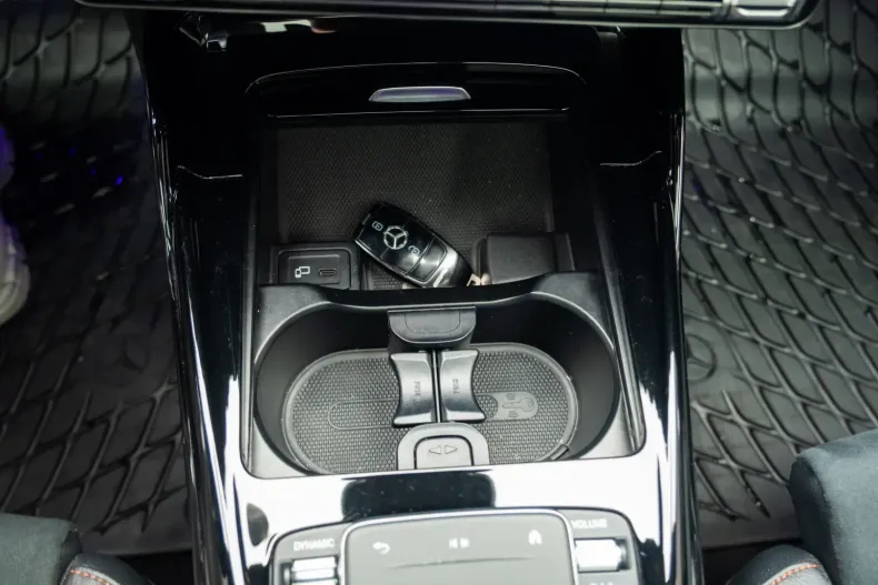 Mercedes-Benz A 35 AMG din 2022 cu 23.489 km - oferta MER152330 - foto 23