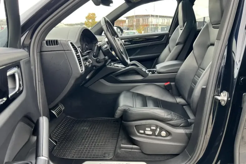 Porsche Cayenne din 2020 cu 93.200 km - oferta POR152333 - foto 8