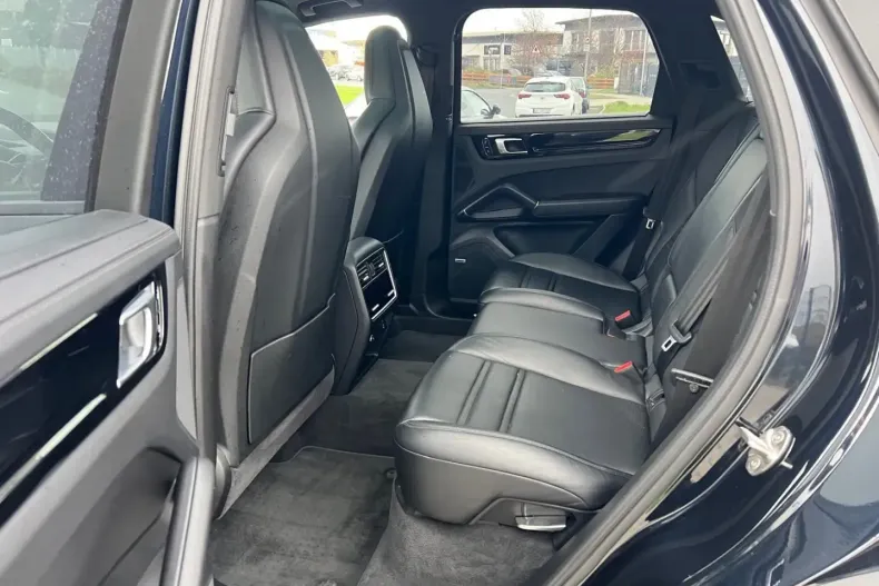 Porsche Cayenne din 2020 cu 93.200 km - oferta POR152333 - foto 9