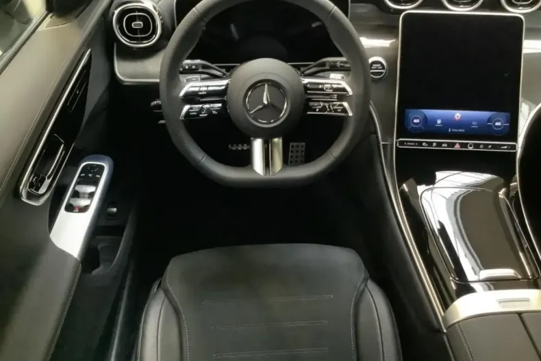 Mercedes-Benz GLC 300 din 2024 cu 8.600 km - oferta MER152336 - foto 9