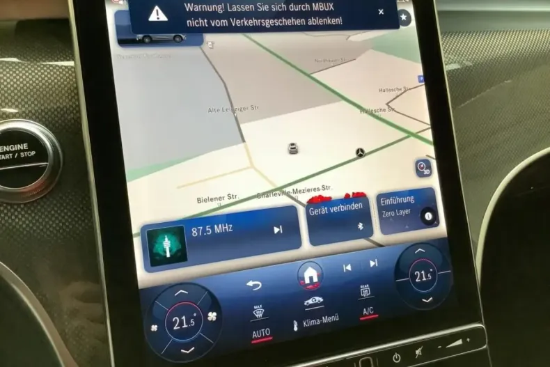 Mercedes-Benz GLC 300 din 2024 cu 8.600 km - oferta MER152336 - foto 12