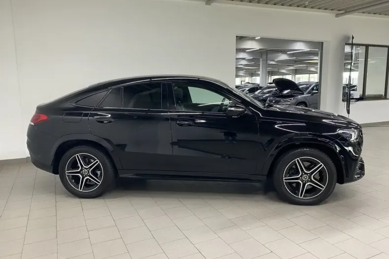 Mercedes-Benz GLE 400 din 2022 cu 69.980 km - oferta MER152337 - foto 4
