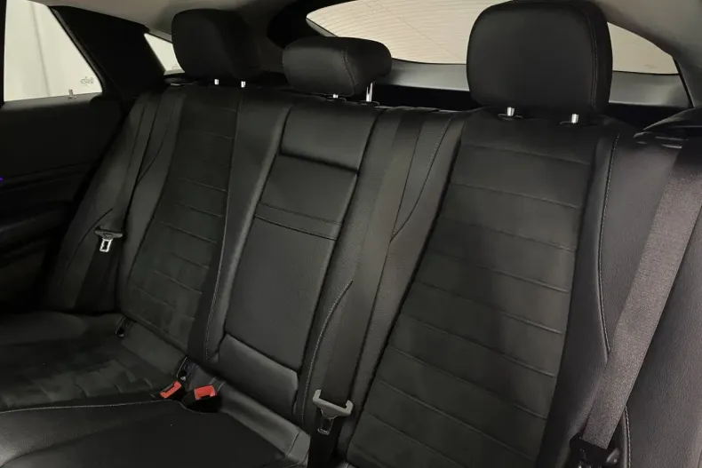 Mercedes-Benz GLE 400 din 2022 cu 69.980 km - oferta MER152337 - foto 9