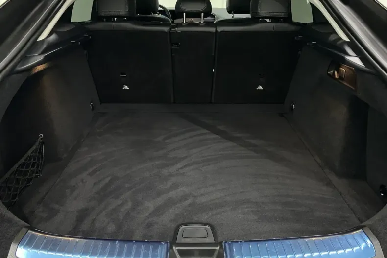 Mercedes-Benz GLE 400 din 2022 cu 69.980 km - oferta MER152337 - foto 16