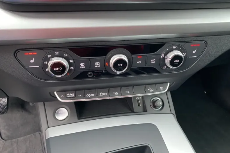 Audi Q5 din 2022 cu 75.991 km - oferta AUD152341 - foto 14