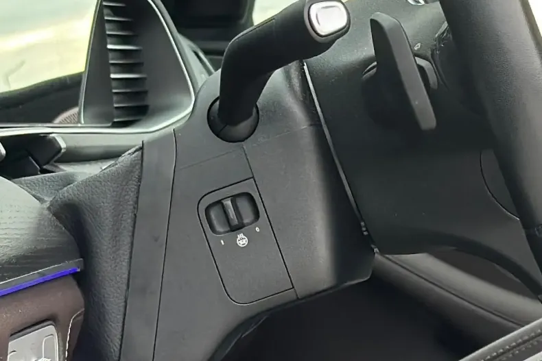 Mercedes-Benz GLE 300 din 2024 cu 22.000 km - oferta MER152345 - foto 32