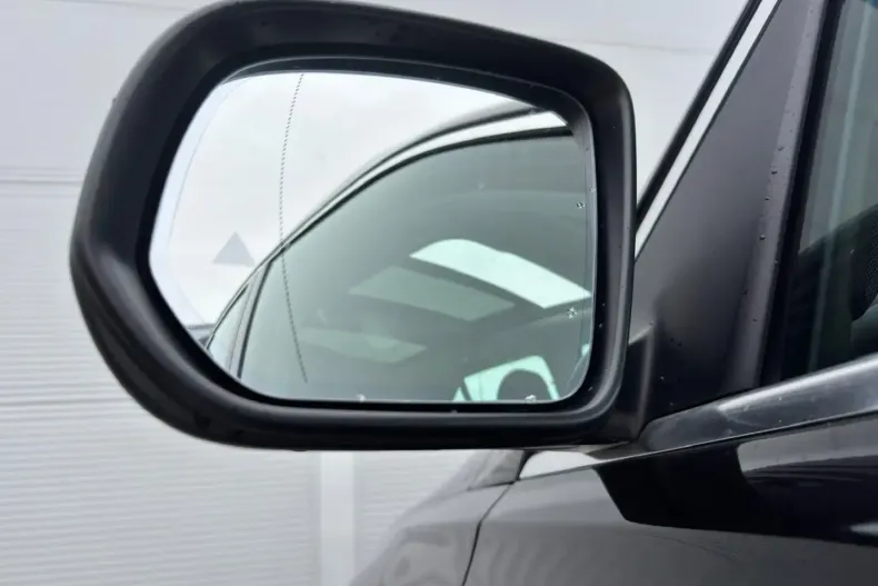 Mercedes-Benz GLE 300 din 2024 cu 22.000 km - oferta MER152345 - foto 34