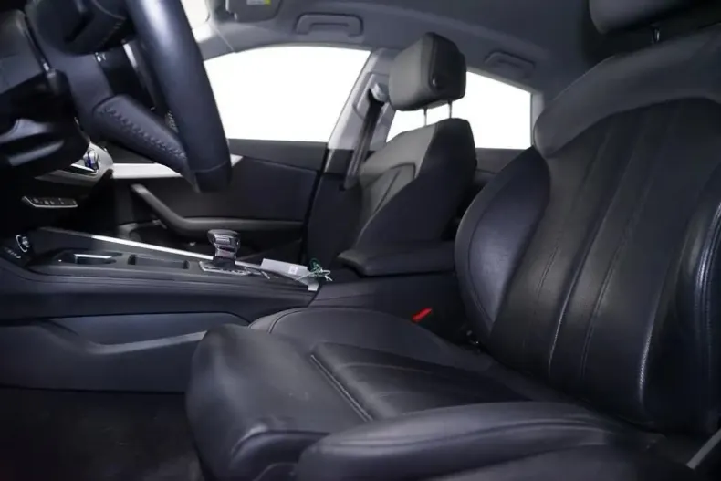 Audi A5 din 2020 cu 88.206 km - oferta AUD152351 - foto 9