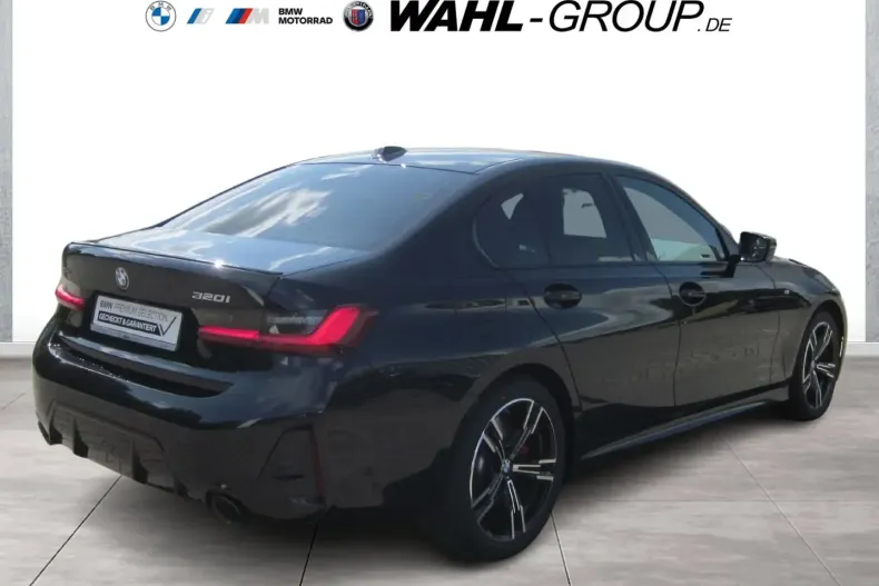 BMW 320 din 2024 cu 4.600 km - oferta BMW152356 - foto 4