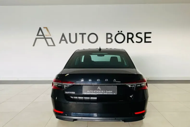 Skoda Superb din 2022 cu 82.690 km - oferta SKO152357 - foto 4