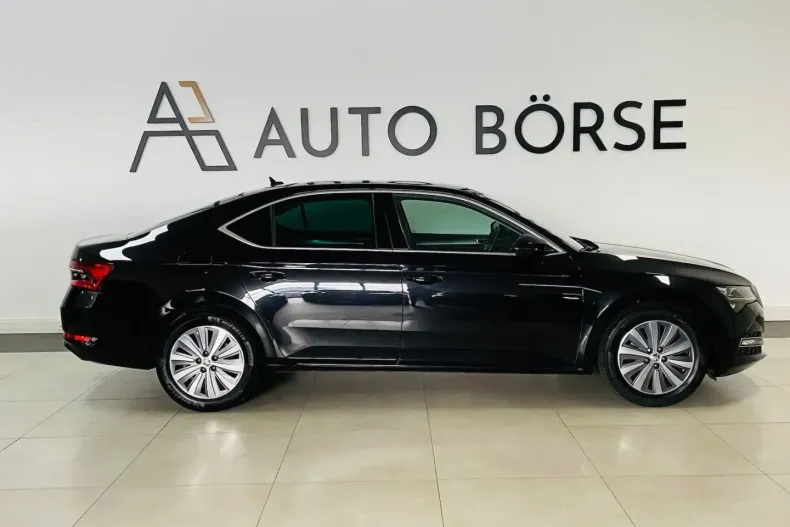 Skoda Superb din 2022 cu 82.690 km - oferta SKO152357 - foto 5