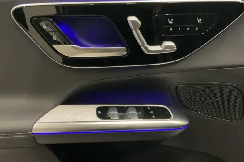 Mercedes-Benz GLC 300 din 2025 cu 10.412 km - oferta MER152358 - foto 14