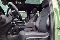 Land Rover Defender din 2023 cu 9.900 km - oferta LAN152360 - foto 10