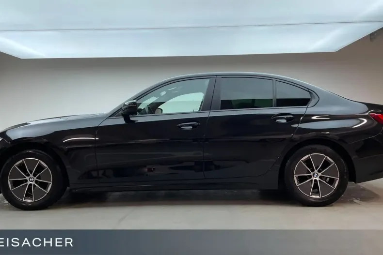 BMW 318 din 2022 cu 75.047 km - oferta BMW152363 - foto 9