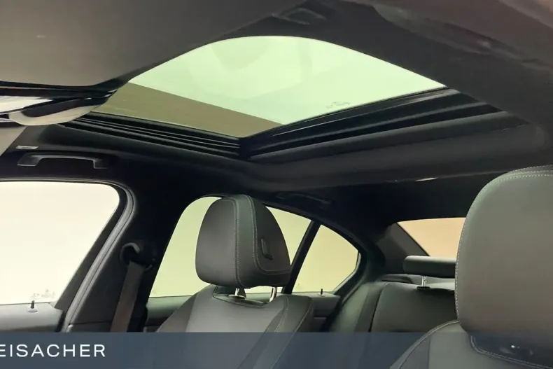 BMW 318 din 2022 cu 75.047 km - oferta BMW152363 - foto 12