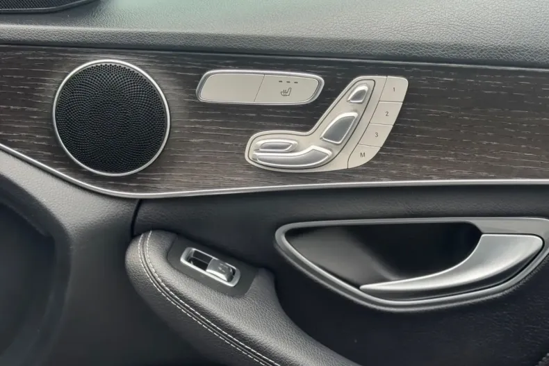 Mercedes-Benz C 200 din 2020 cu 69.800 km - oferta MER152364 - foto 20