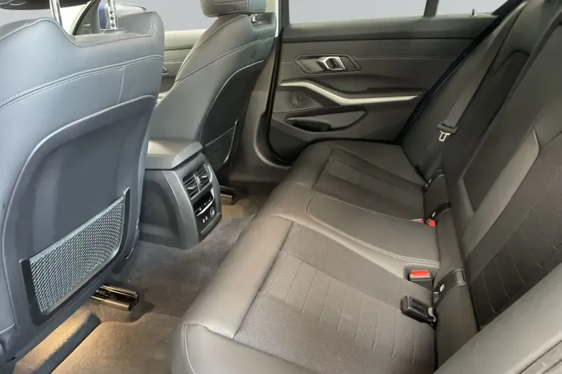 BMW 330 din 2020 cu 7.700 km - oferta BMW152366 - foto 9