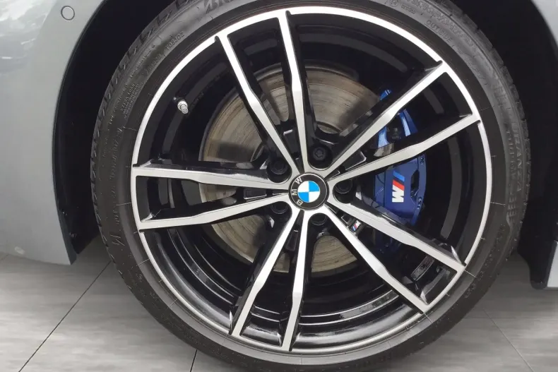 BMW 330 din 2024 cu 14.600 km - oferta BMW152368 - foto 9