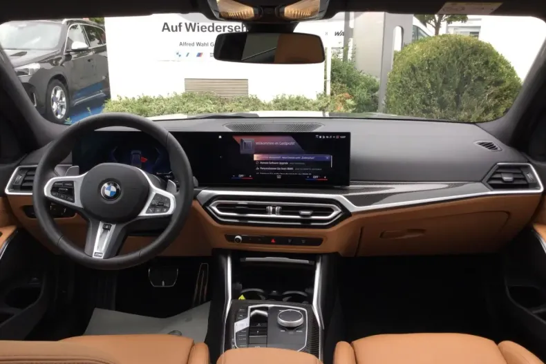 BMW 330 din 2024 cu 14.600 km - oferta BMW152368 - foto 14