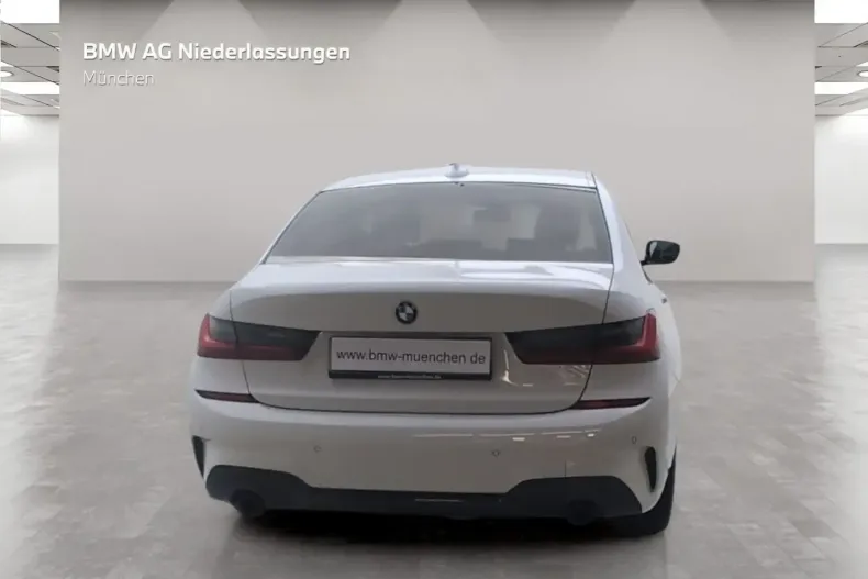 BMW 330 din 2022 cu 67.272 km - oferta BMW152372 - foto 5