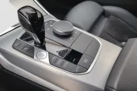 BMW 330 din 2022 cu 67.272 km - oferta BMW152372 - foto 11