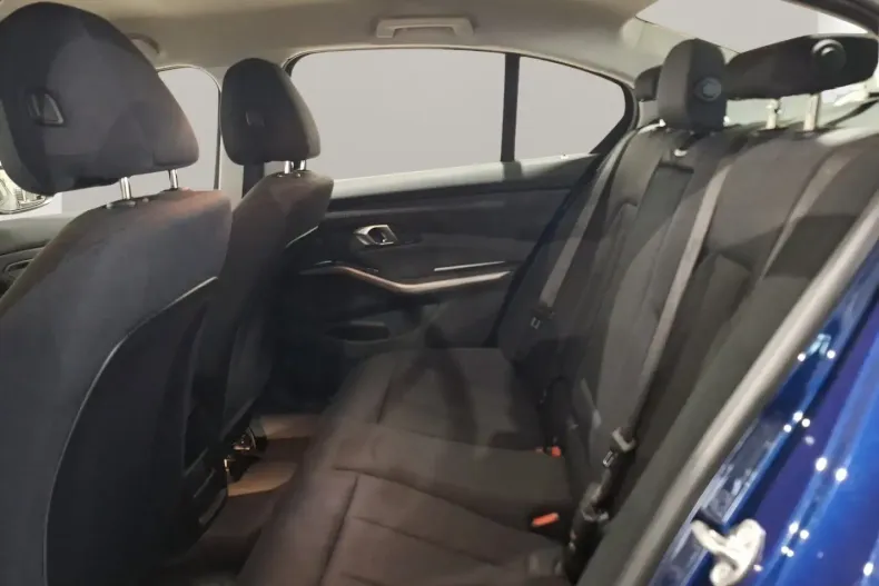 BMW 320 din 2020 cu 81.689 km - oferta BMW152373 - foto 6