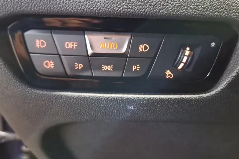 BMW 320 din 2020 cu 81.689 km - oferta BMW152373 - foto 20