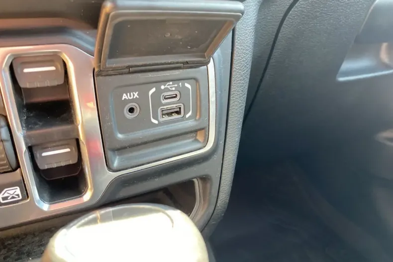 Jeep Wrangler din 2020 cu 53.826 km - oferta JEE152378 - foto 31